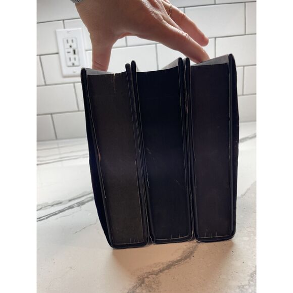 Kingdom of the Wicked Lot, Fairy Loot Exclusive Hardbacks, Signed, Extra Chapter - Picture 8 of 10